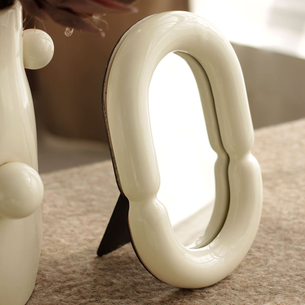 Girl Ceramic Makeup Mirror